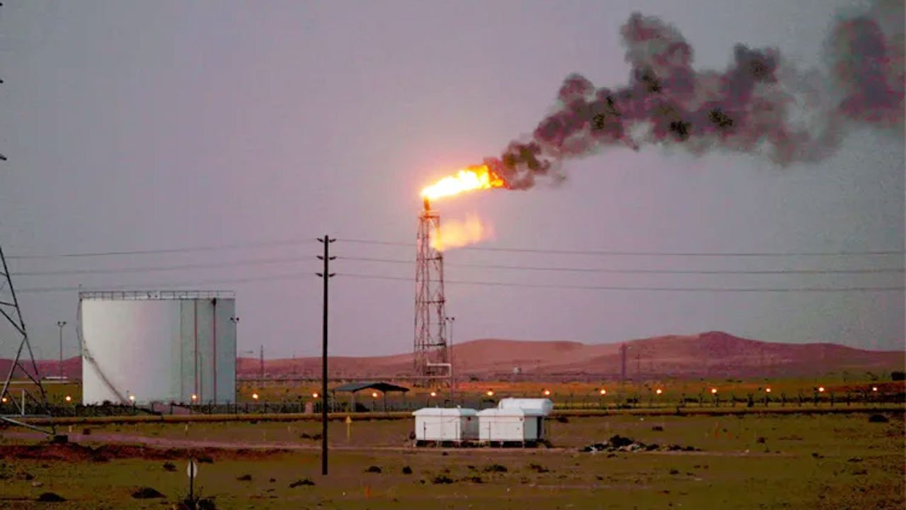 সৌদির তেলের খনি লক্ষ্য করে ইরানের ড্রোন হামলা